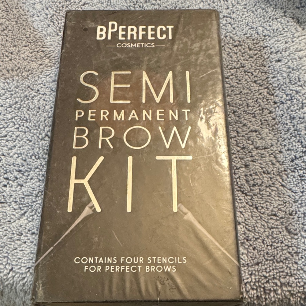 BPerfect Semi Permanent brow kit in brown